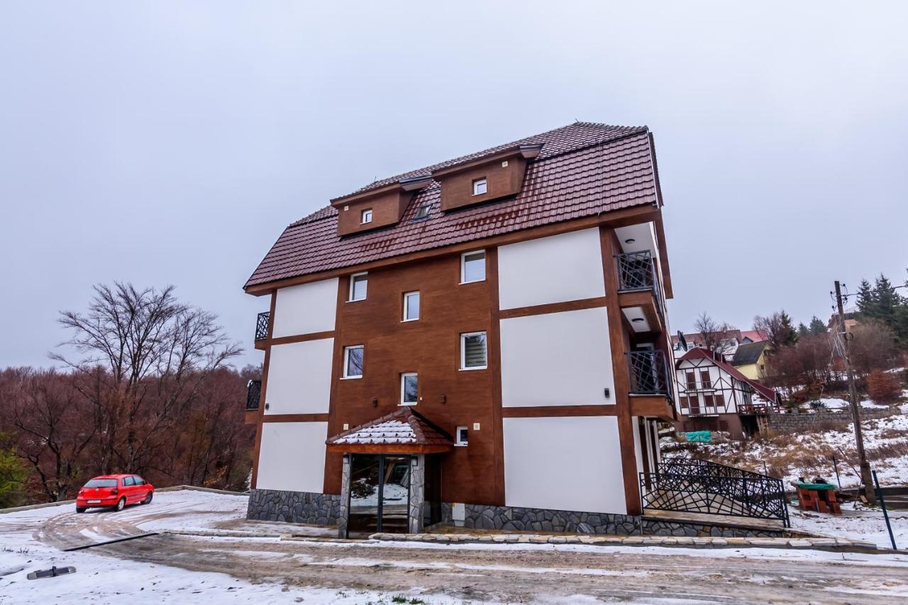 Apartmani “Lazar” I “Lena” コパオニク エクステリア 写真