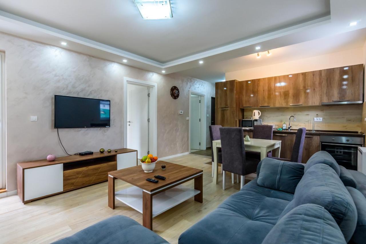 Apartmani “Lazar” I “Lena” コパオニク エクステリア 写真