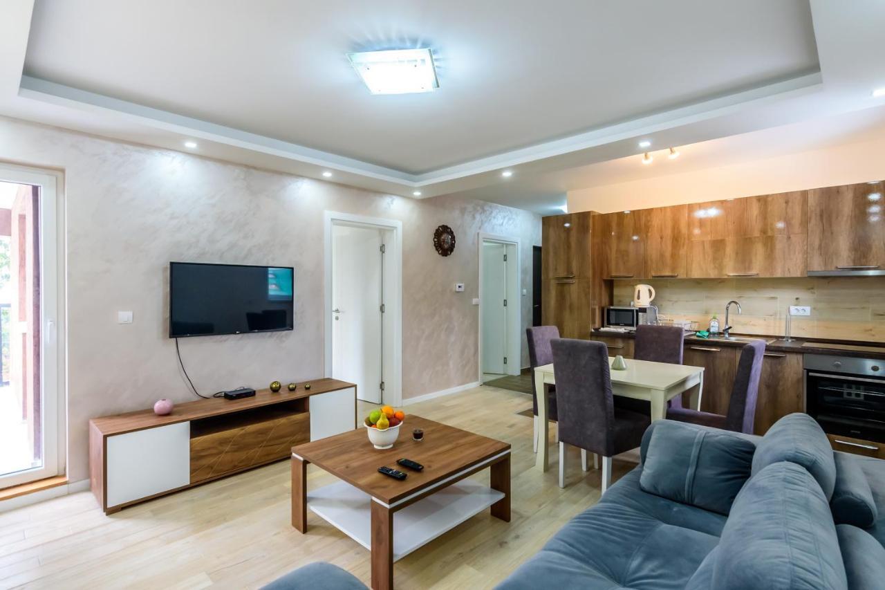 Apartmani “Lazar” I “Lena” コパオニク エクステリア 写真