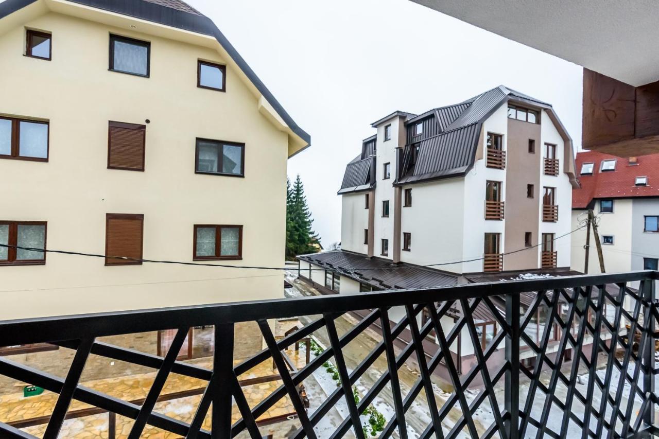 Apartmani “Lazar” I “Lena” コパオニク エクステリア 写真
